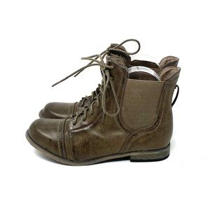 xoxo carissa combat boot